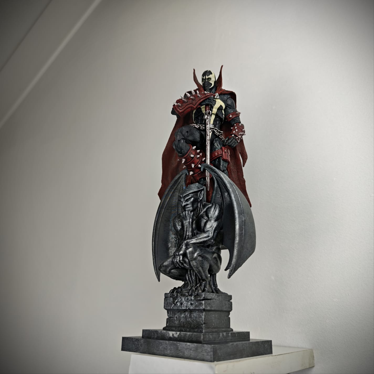 .Gargoyle Stand