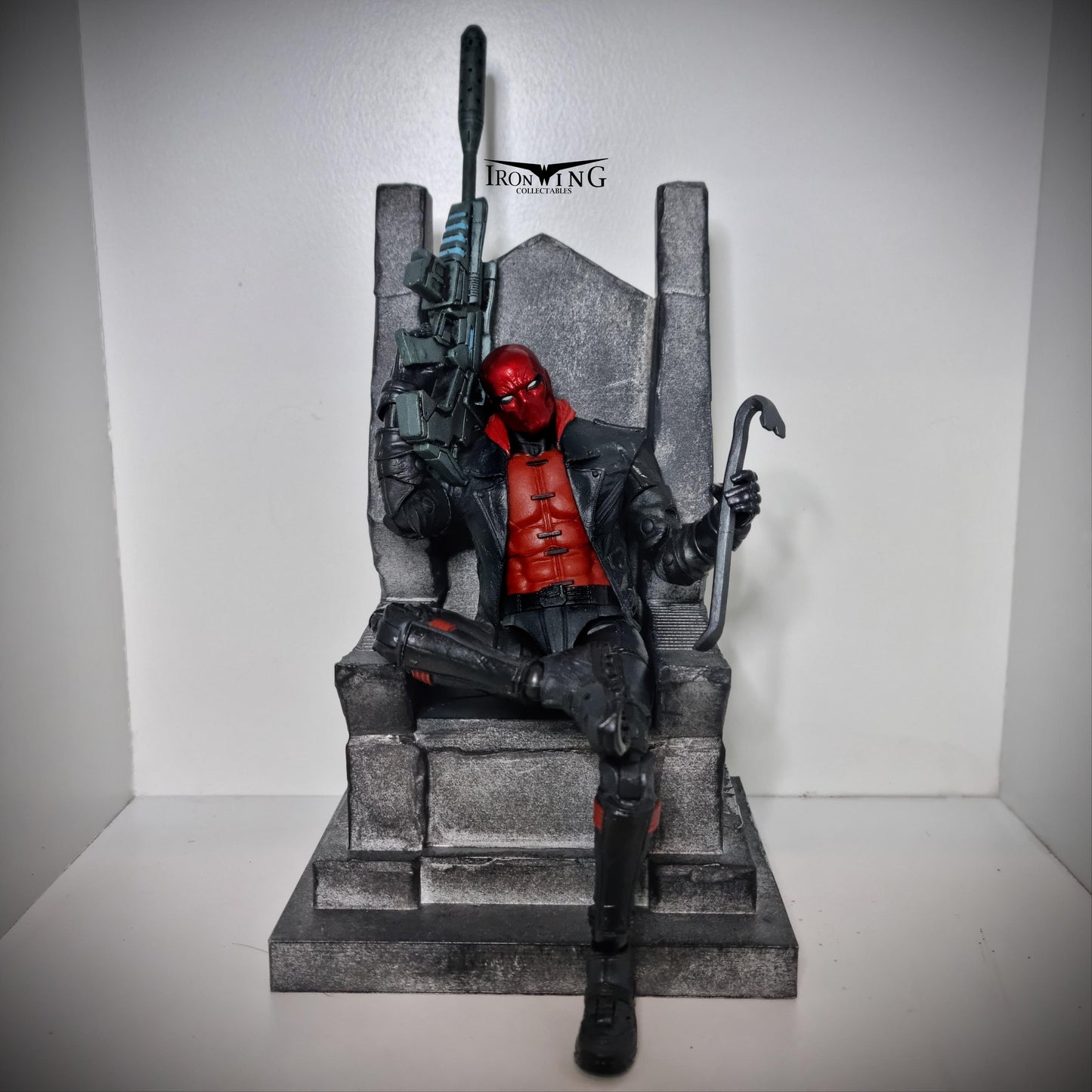 .Throne Stand